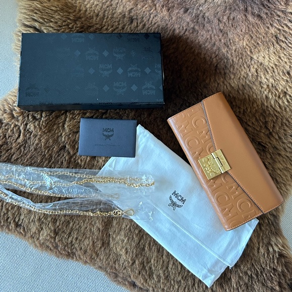 “Host Pick” MCM Patricia Cognac Wallet On Chain - Picture 11 of 13